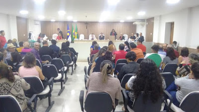 Câmara de Arcoverde aprova Projeto que garante 60% dos Precatórios do Fundef para professores, Luiza vota contra