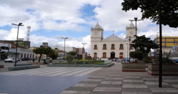 Sesc Pesqueira e a Prefeitura promovem Forró na Praça central nesta quarta-feira
