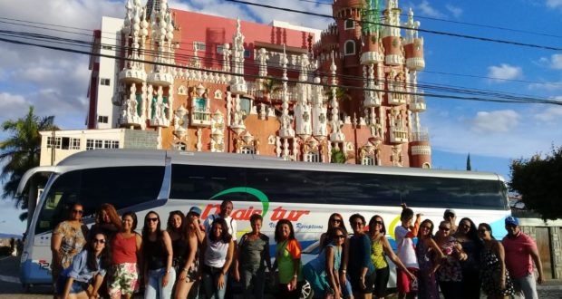 (98 Fotos!) Dois ônibus da “BSF Turismo” (com mais de 100 Turistas) abrilhantaram a nossa Cidade neste Feriadão!