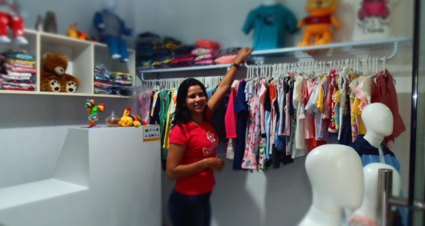 (VÍDEO) Se você está procurando Roupas para Crianças ou para Adolescentes venha para o Mundo Kids, na Galeria Fox!