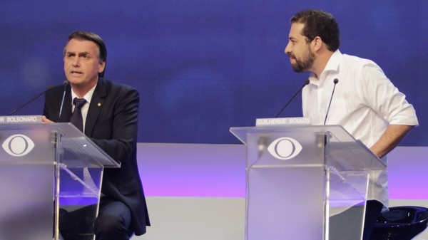 Bolsonaro diz que funcionária apontada como ‘fantasma’ pediu demissão por ter sido mencionada em debate na TV