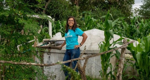 Estudante baiana que criou tecnologia para filtrar água por meio da luz solar em regiões do semiárido ganha prêmio da ONU