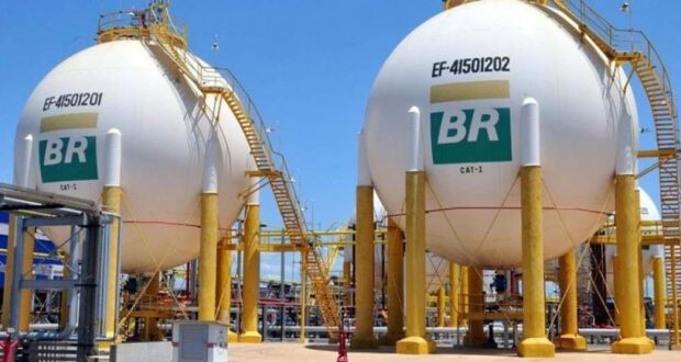 Petrobras anuncia reajuste na gasolina a partir desta quinta-feira (12/8)
