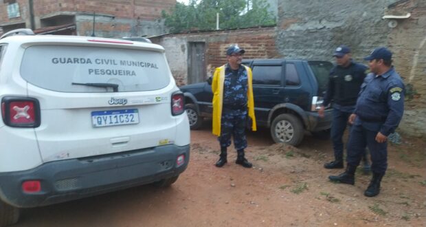 (PESQUEIRA!) Carro roubado é encontrado pela Guarda Municipal de Pesqueira-PE