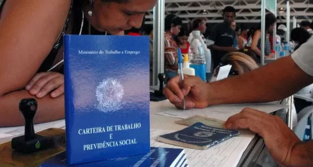 Agência do Trabalho oferece 656 vagas de emprego em 16 cidades de Pernambuco nesta sexta