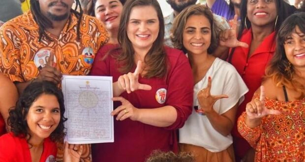 Marília ARRAES ganha apoio do PSOL em Pernambuco