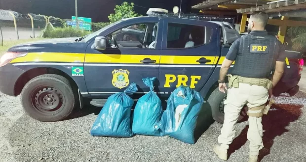 Casal é detido pela PRF com 35 quilos de maconha em Serra Talhada