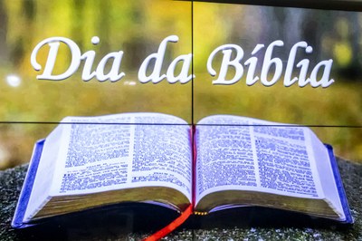 DE AUTORIA DO EXECUTIVO, CÂMARA DE VEREADORES APROVA O DIA DA BÍBLIA POR UNANIMIDADE