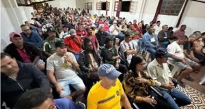 “Luiz Gogó da Saúde: A Força do Povo que Lotou a Casa São Francisco em Pesqueira”